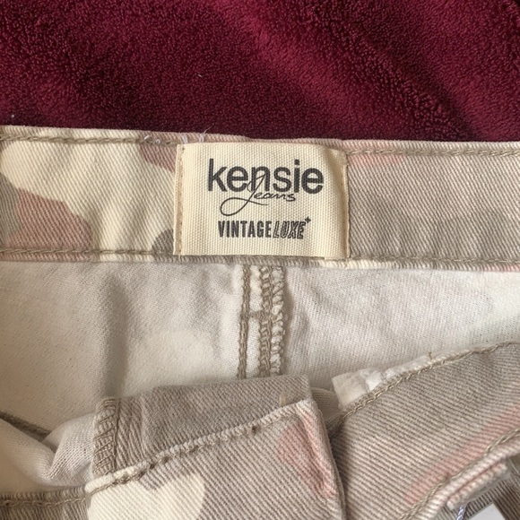 Short - Picture 2 of 3